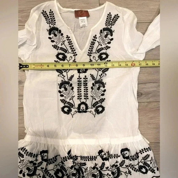 Scully Women’s Boho Western Embroidered Cotton Ruffle‎ Blouse White Black S EUC - Picture 11 of 13